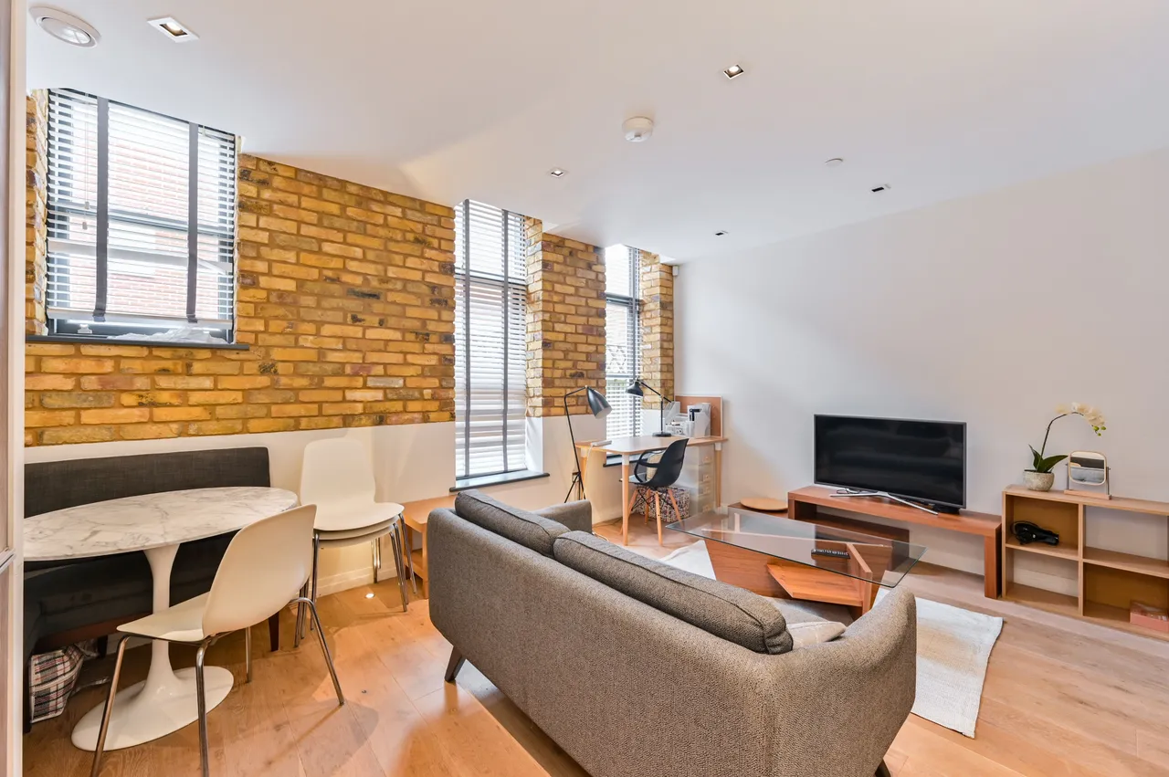 Apartment 10, 12 Lawn Lane, London, photo 2