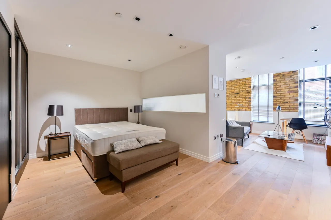 Apartment 10, 12 Lawn Lane, London, photo 7