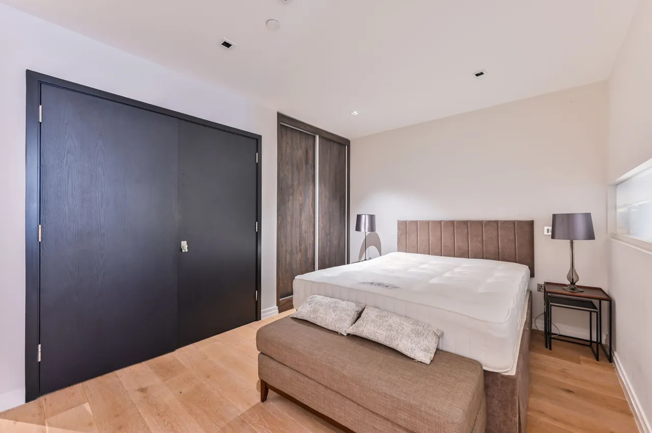 Apartment 10, 12 Lawn Lane, London, photo 5