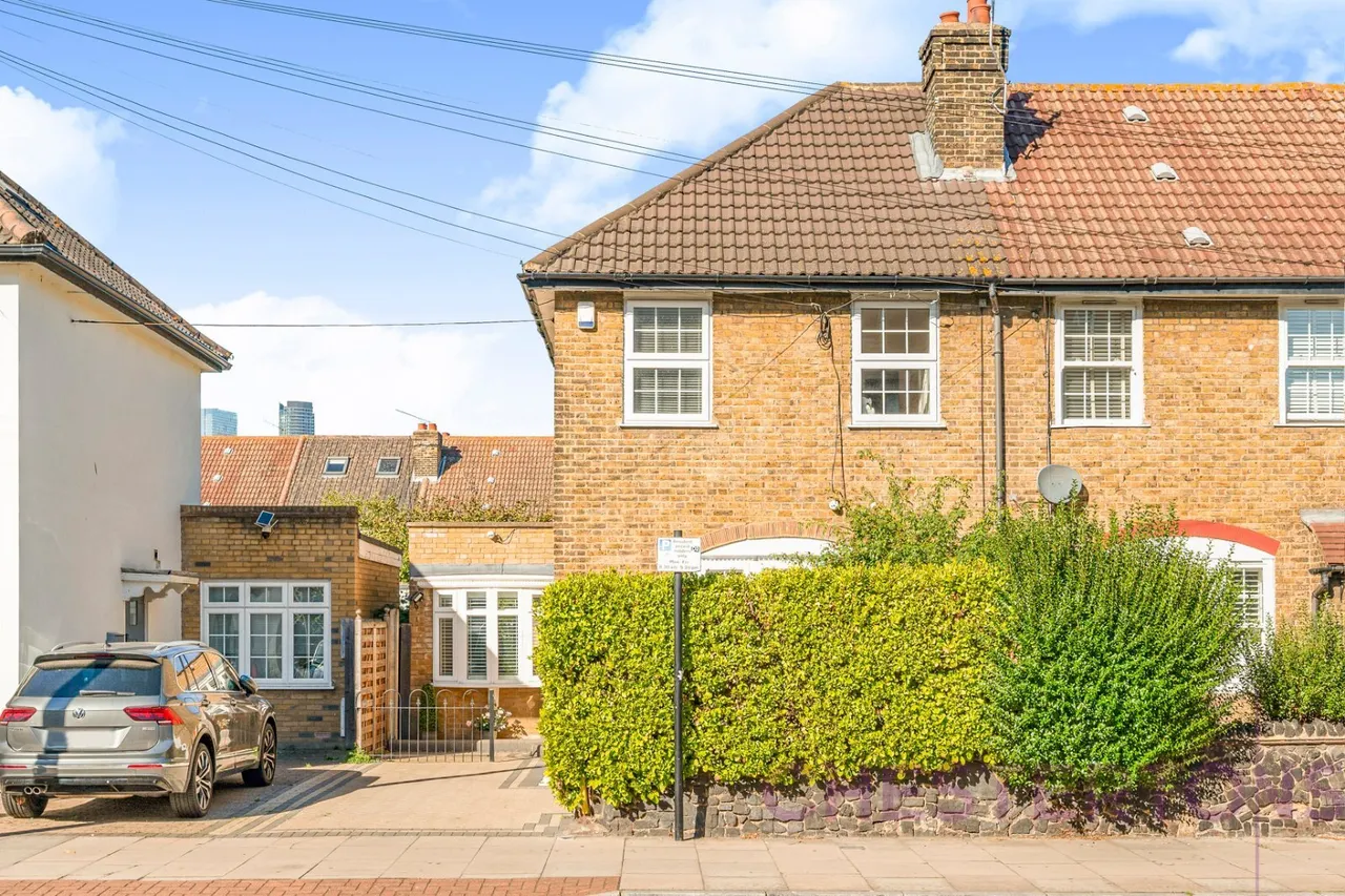 Manchester Road, London, E14, photo 11