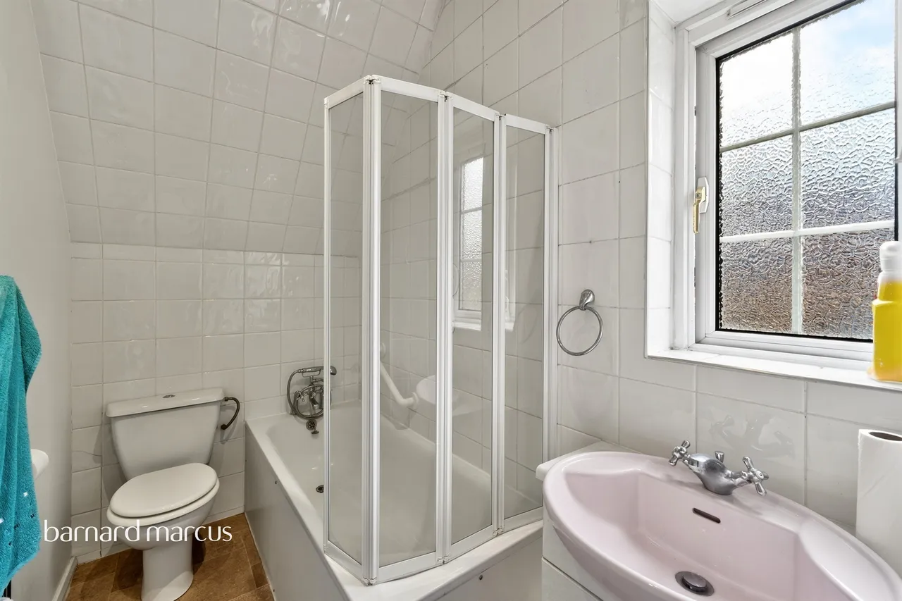 Upper Richmond Road West, Richmond, TW10, photo 16