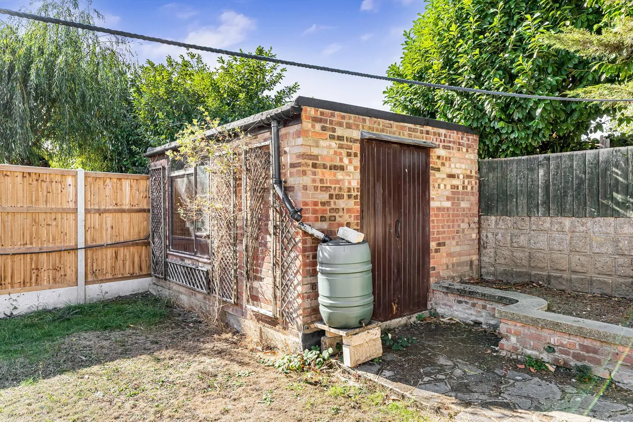 Nursery Close, Enfield, EN3, photo 20