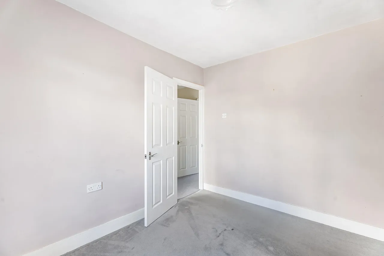 Nursery Close, Enfield, EN3, photo 16