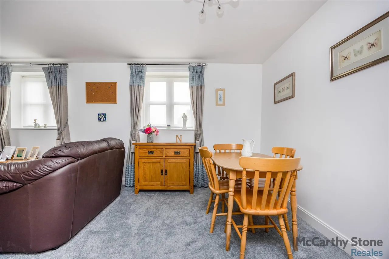 Ockford Road, Godalming, GU7, photo 15