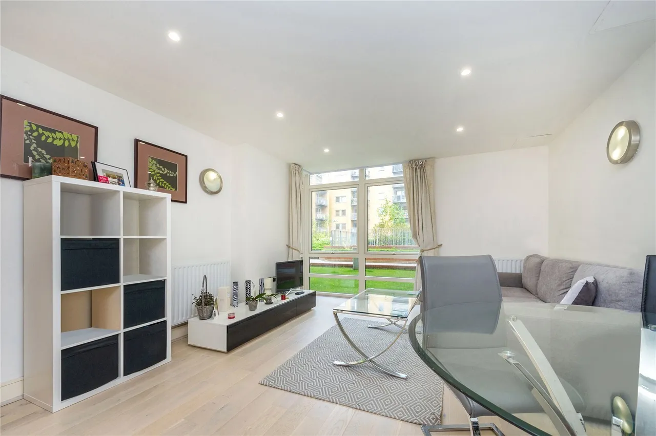 Cassilis Road, London, E14, photo 12