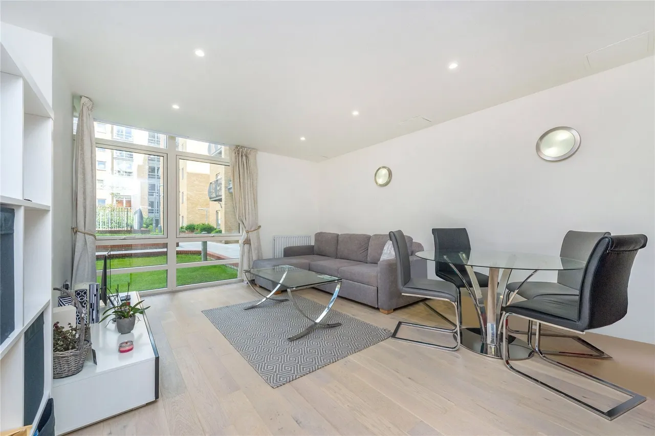 Cassilis Road, London, E14, photo 2