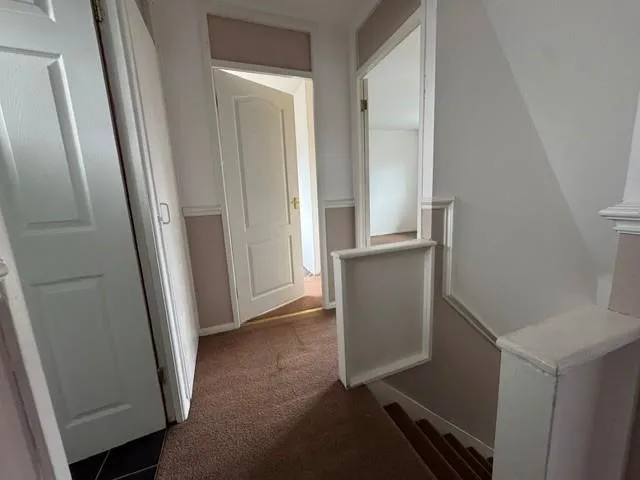 Fern Bank Drive, Manchester, photo 6