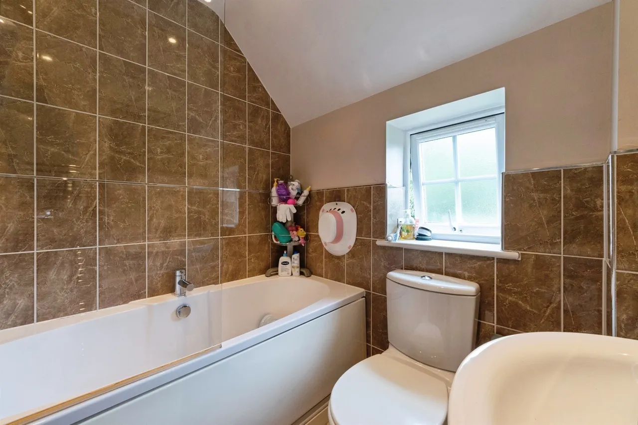 Tilehouse Green Lane, Knowle, Solihull, photo 12