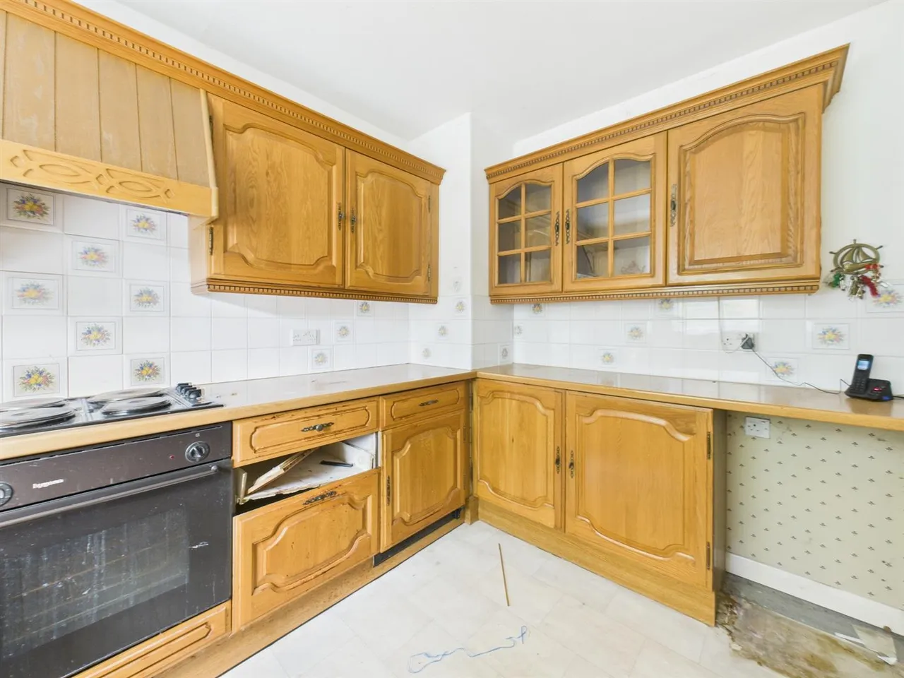 Armstrong Close, Pinner, HA5 2LA, photo 4