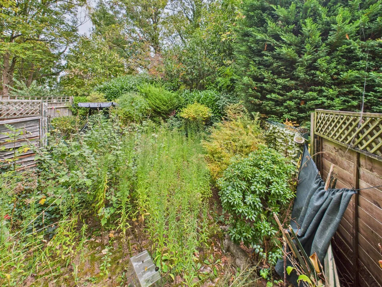 Armstrong Close, Pinner, HA5 2LA, photo 10