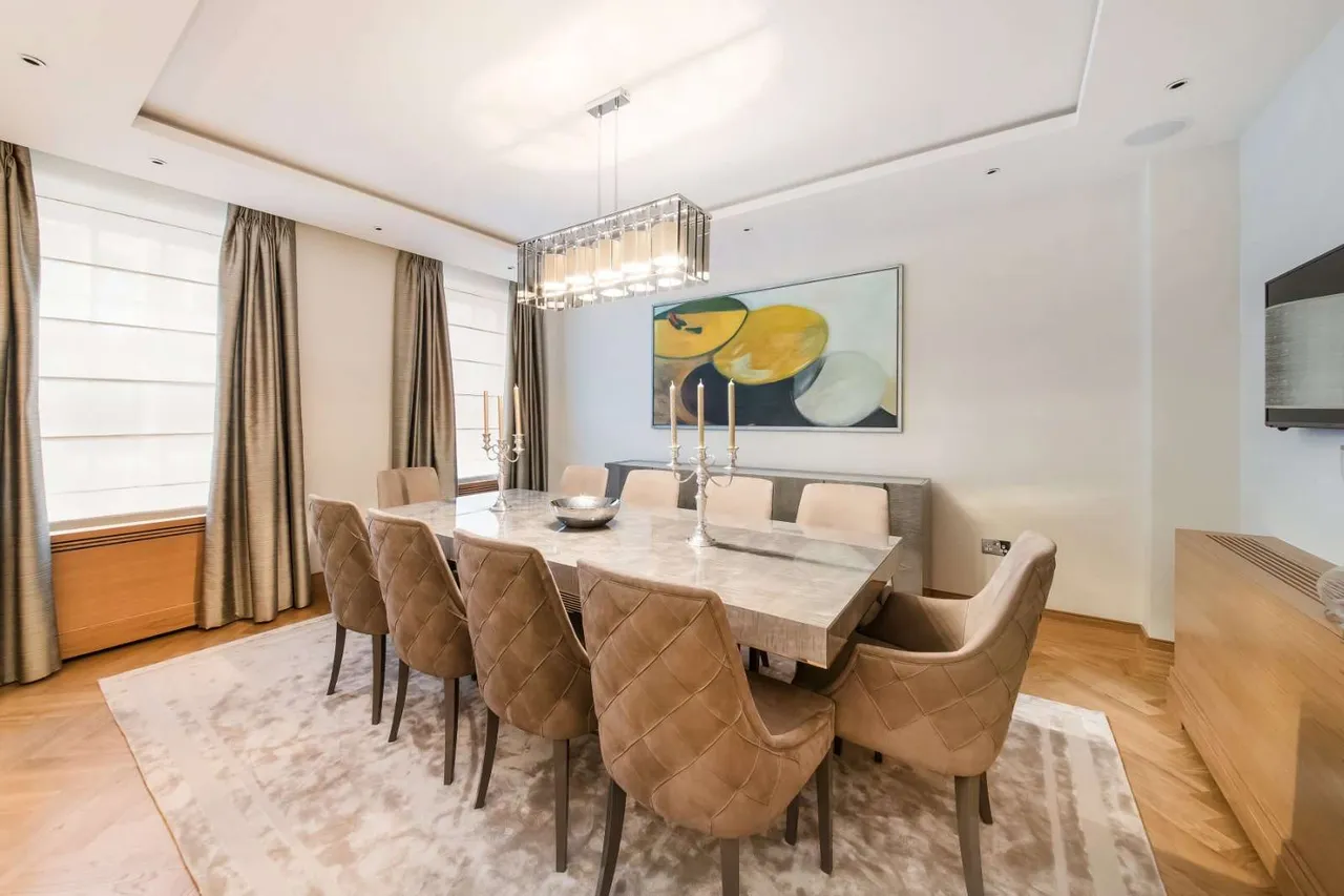 Upper Grosvenor Street, London, W1K 2NW, photo 2