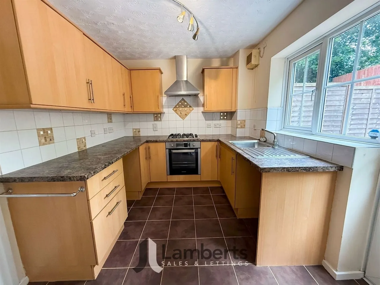 62 Abbey Close, Bromsgrove, photo 4
