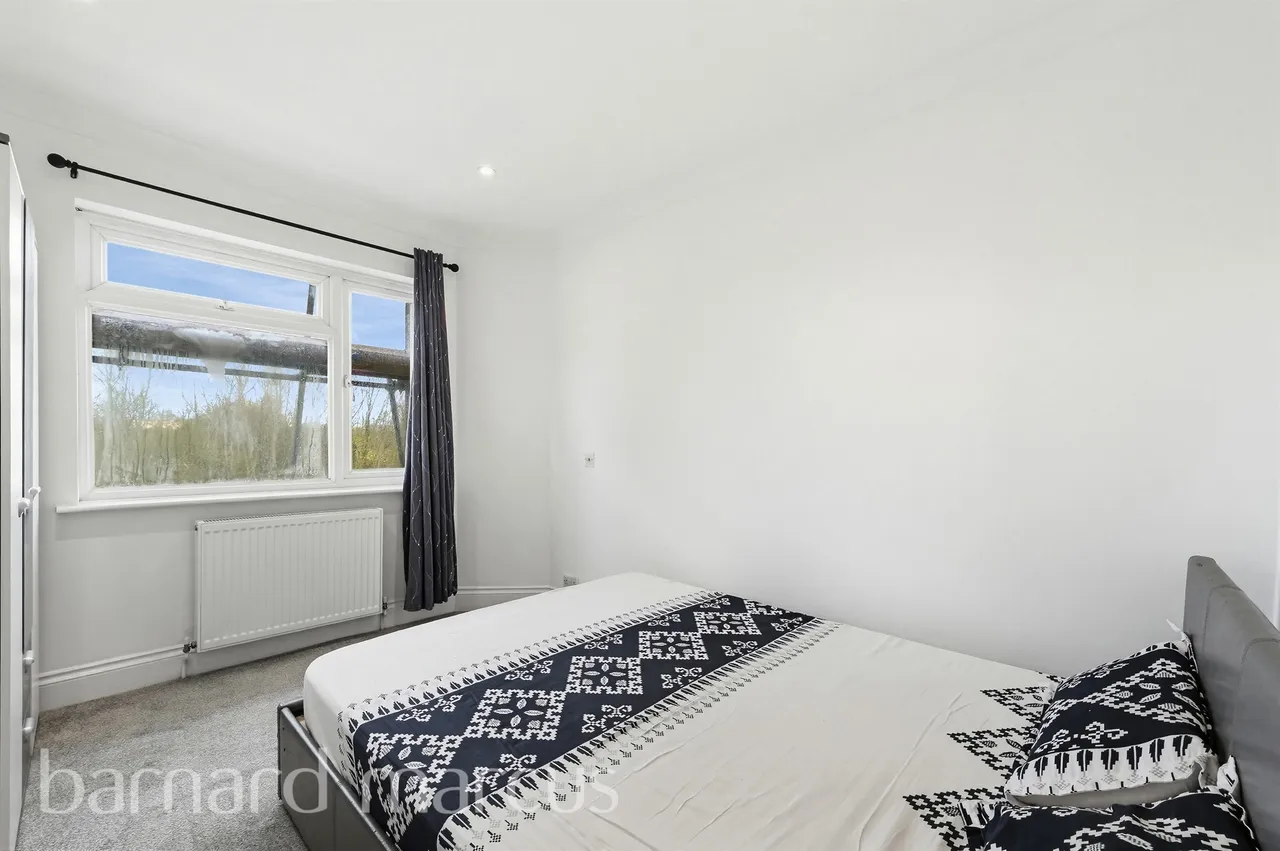 Elmcroft Close, Feltham, TW14, photo 5