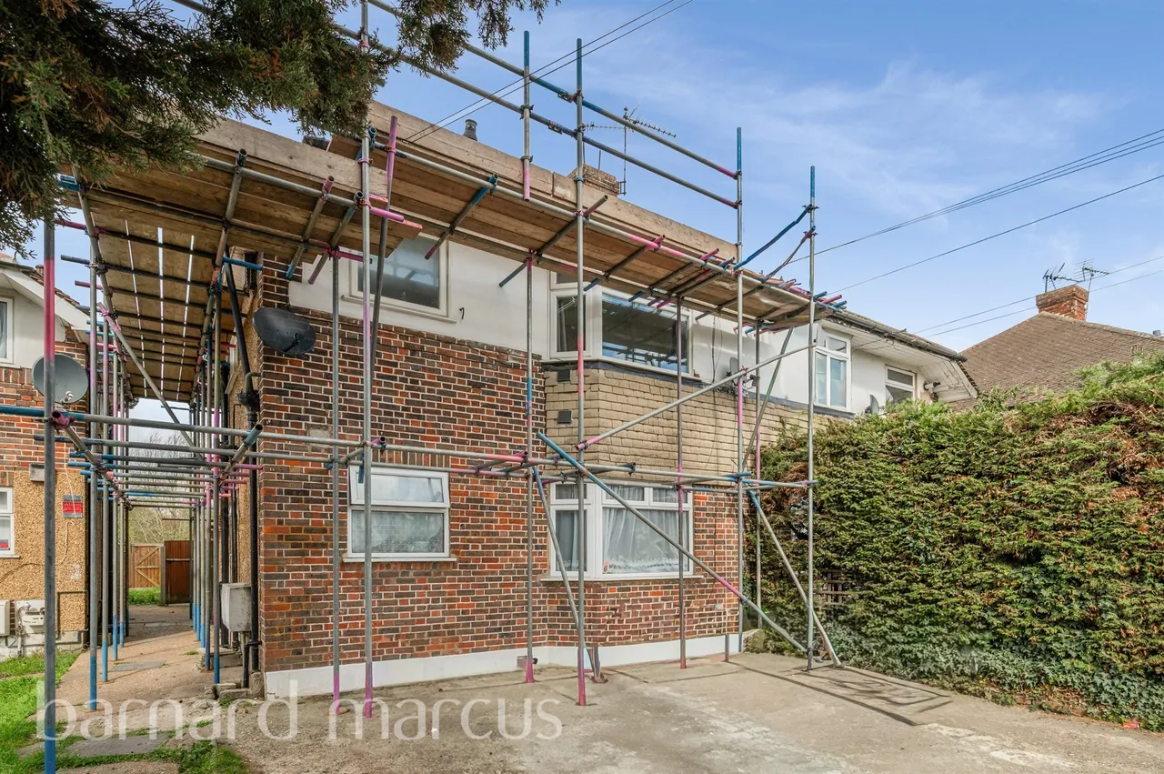 Elmcroft Close, Feltham, TW14, photo 8
