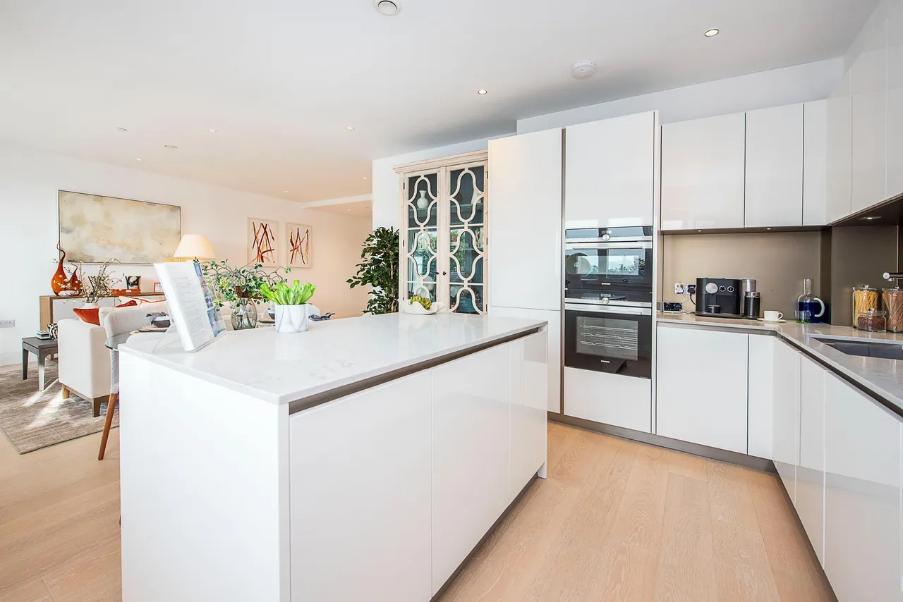 Broom Road, Teddington, TW11, photo 4