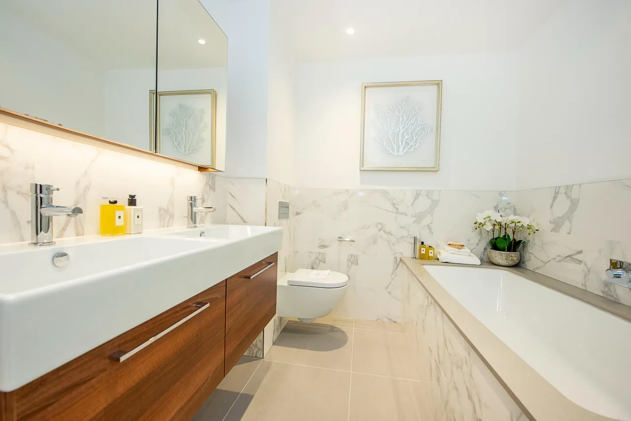 Broom Road, Teddington, TW11, photo 10
