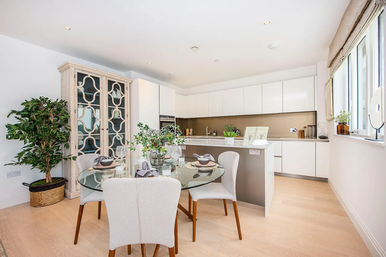 Broom Road, Teddington, TW11, photo 11