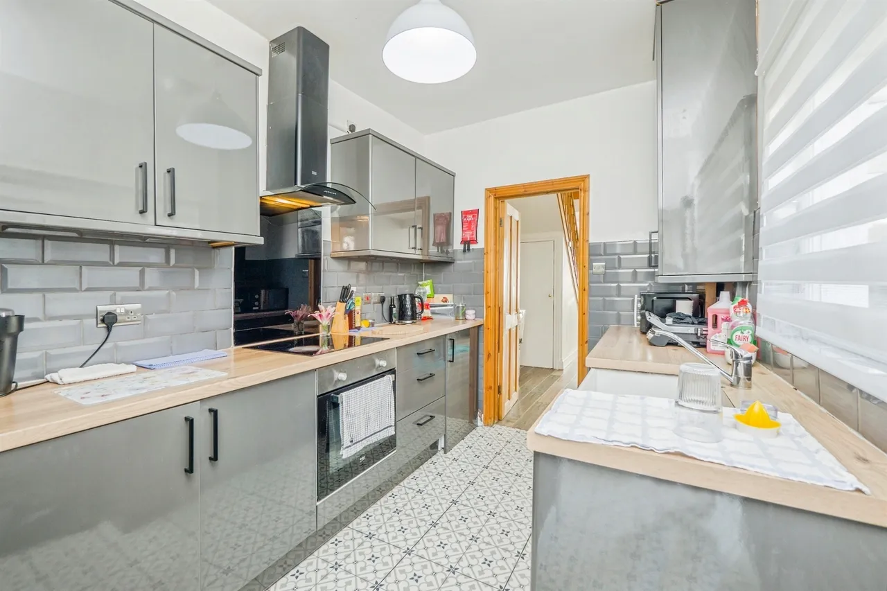 Treharris Street, Roath, Cardiff, photo 5