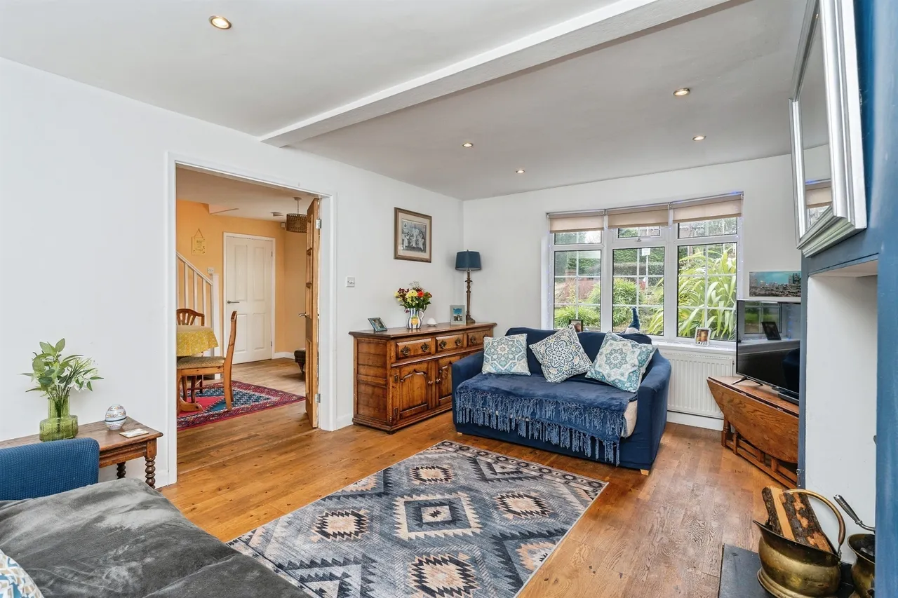 Lower Aston Hall Lane, Hawarden, CH5, photo 4