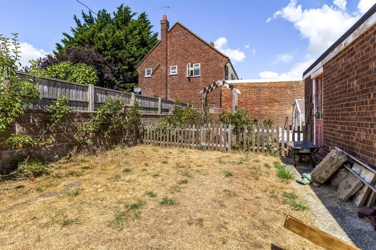 Wiston Avenue, Worthing, photo 11
