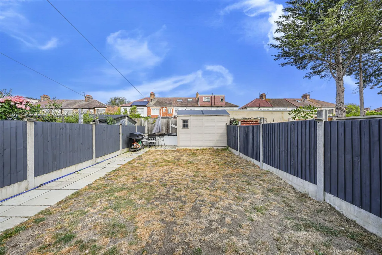 Rushcroft Road, Chingford, E4, photo 12