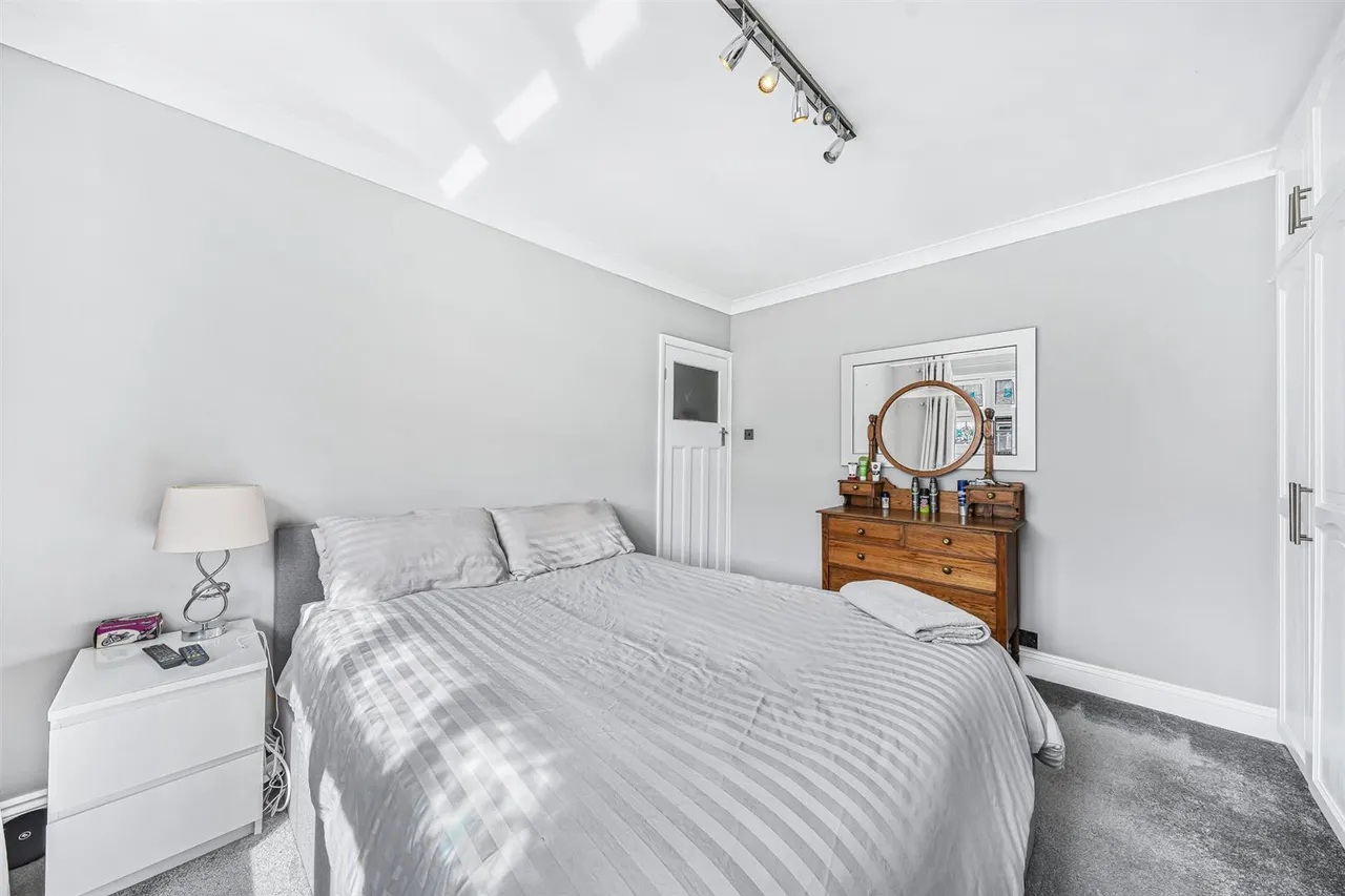 Rushcroft Road, Chingford, E4, photo 16