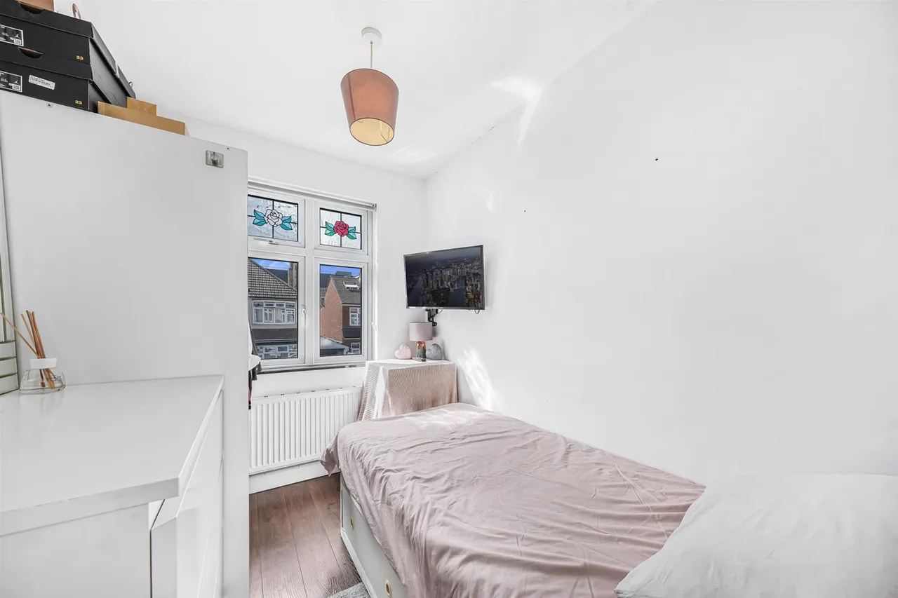 Rushcroft Road, Chingford, E4, photo 19