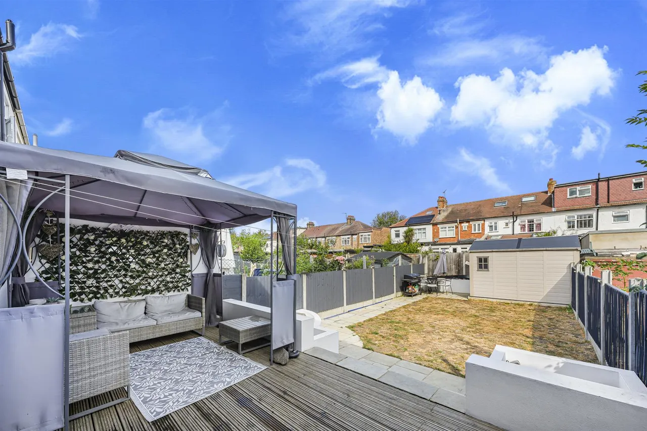 Rushcroft Road, Chingford, E4, photo 9