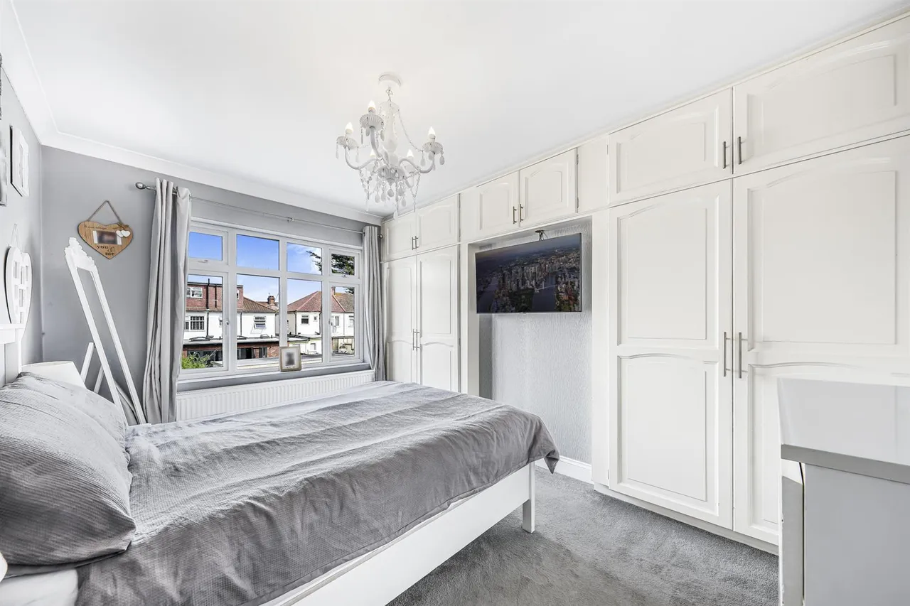 Rushcroft Road, Chingford, E4, photo 17