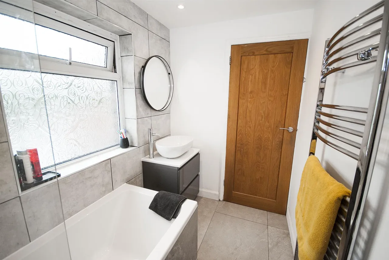 Oaklands Road, Ramsbottom, Bury, BL0 0LR, photo 23