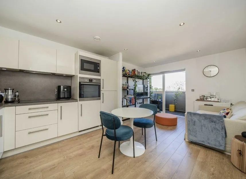 Bedford Road, Clapham, SW4, photo 2