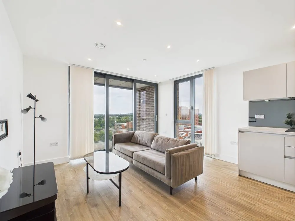 Staines-upon-Thames, Surrey, photo 2