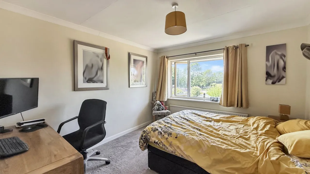 Redland Lane, Westbury, photo 11