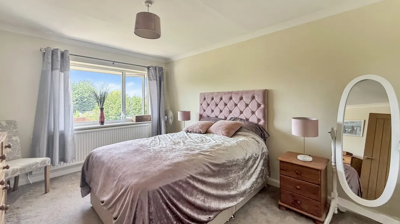 Redland Lane, Westbury, photo 10