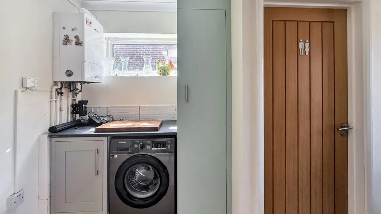 Redland Lane, Westbury, photo 8