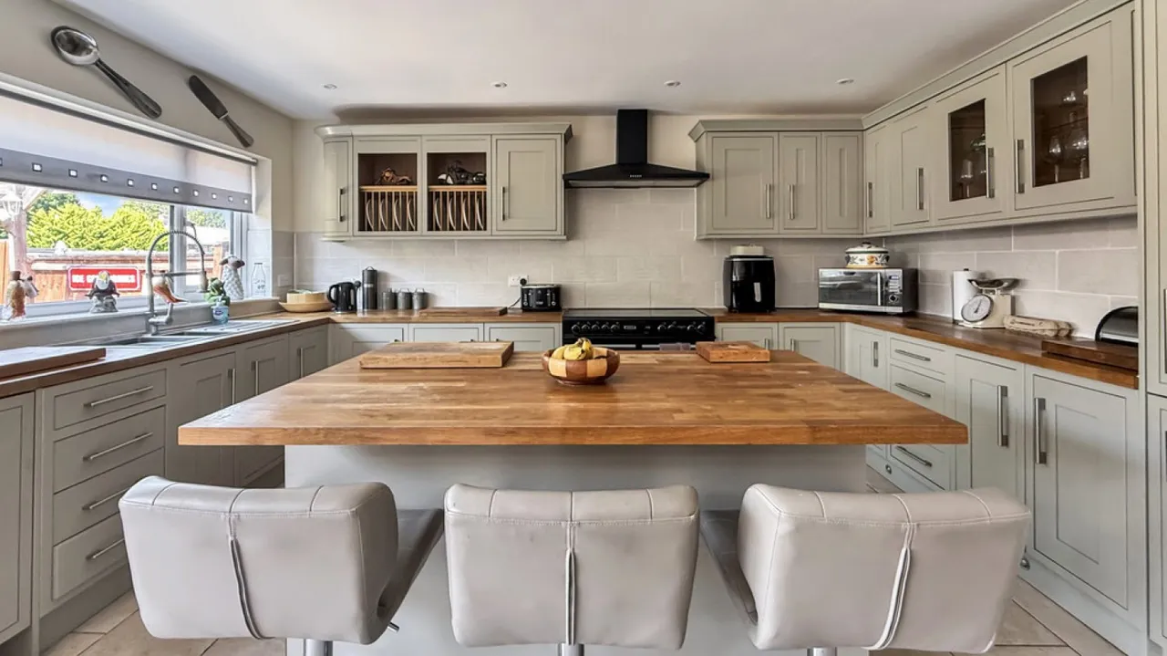 Redland Lane, Westbury, photo 6