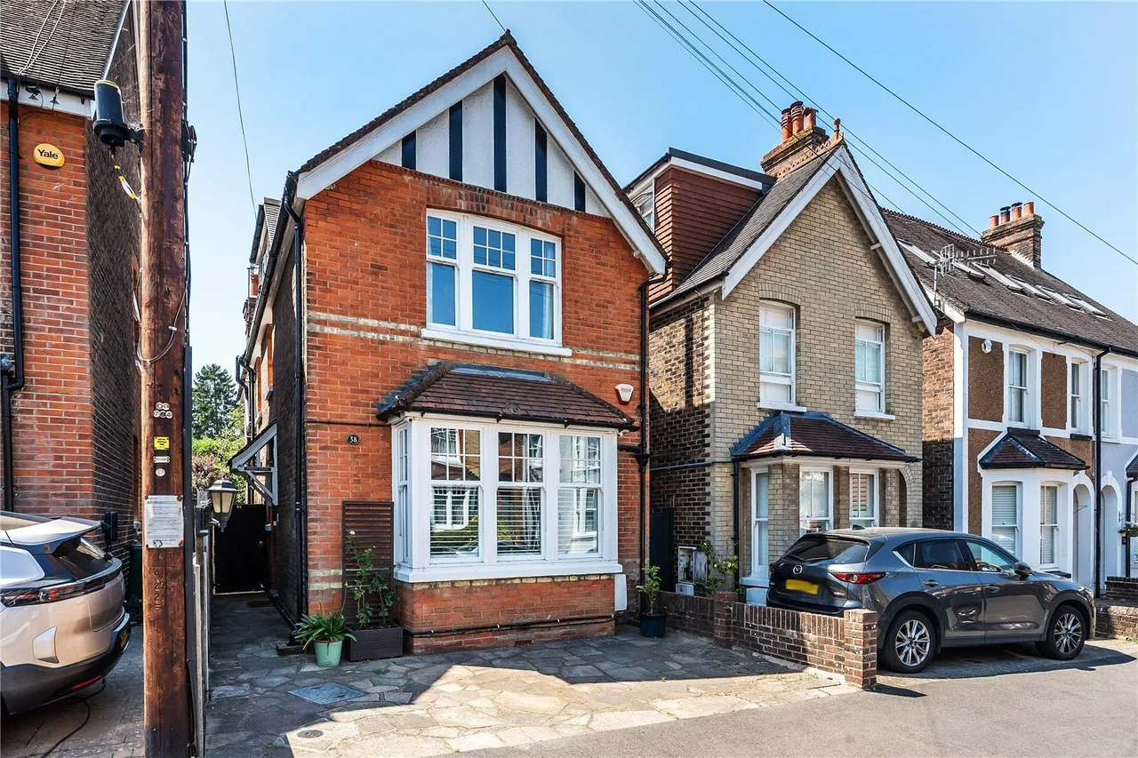 4 bed house for sale, Deerings Road, Reigate, RH2