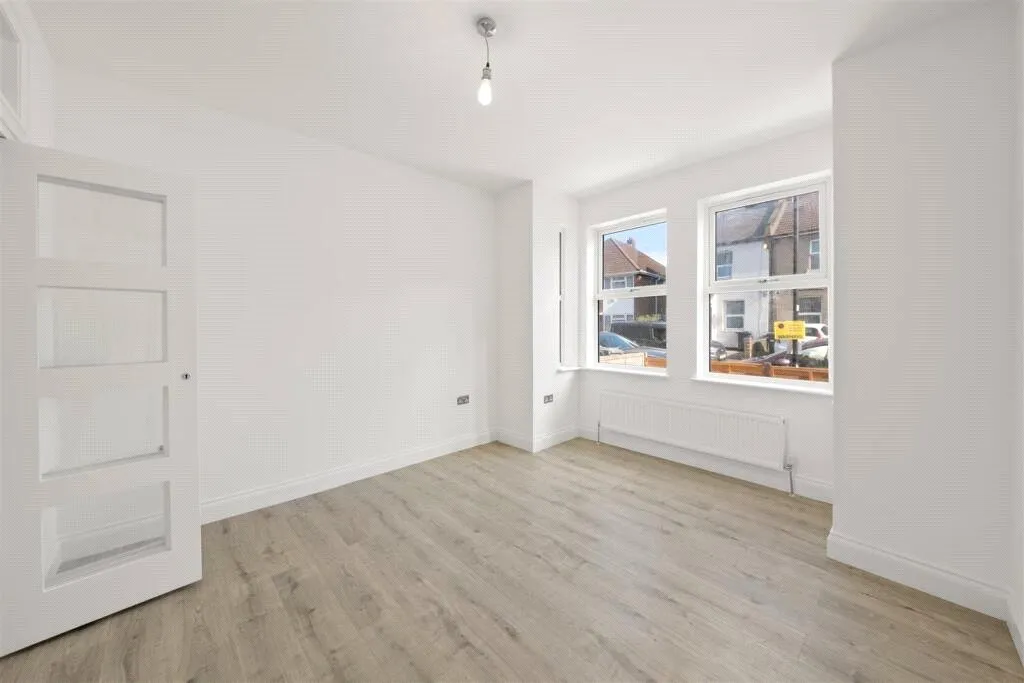 Cromwell Road, Hounslow, TW3, photo 10