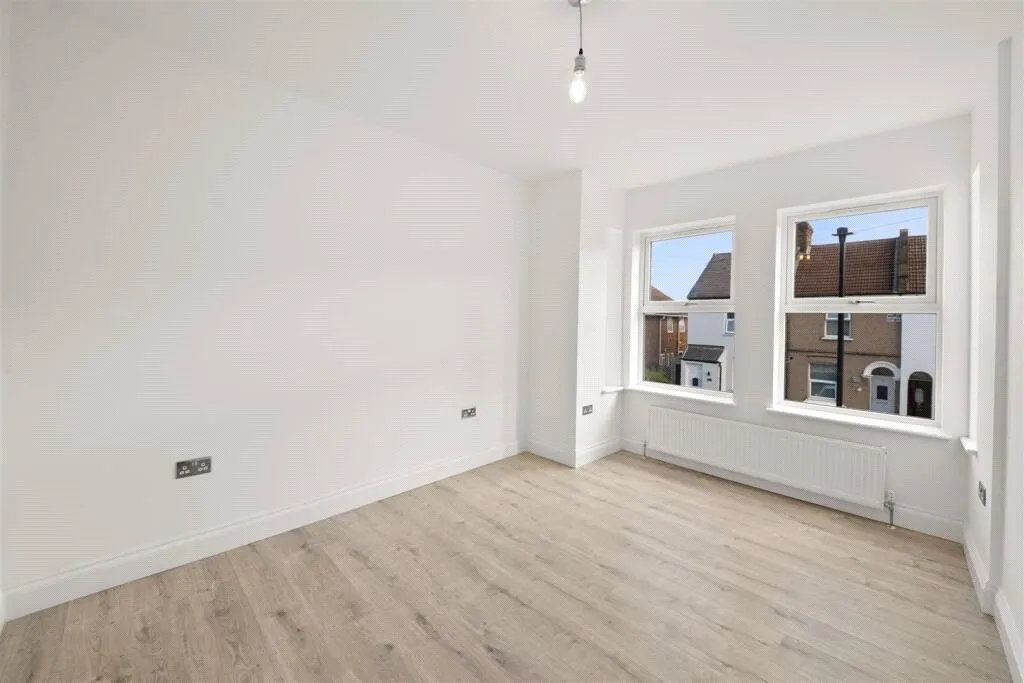 Cromwell Road, Hounslow, TW3, photo 4