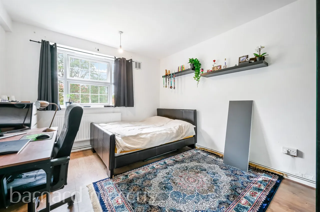 London Road, Mitcham, CR4, photo 6