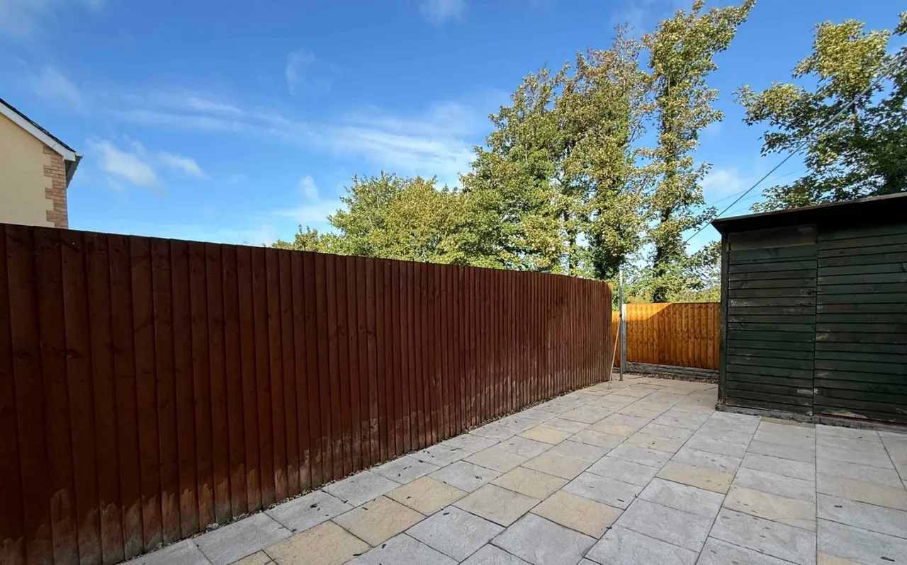 Maes Y Coed, Llanddaniel, photo 13