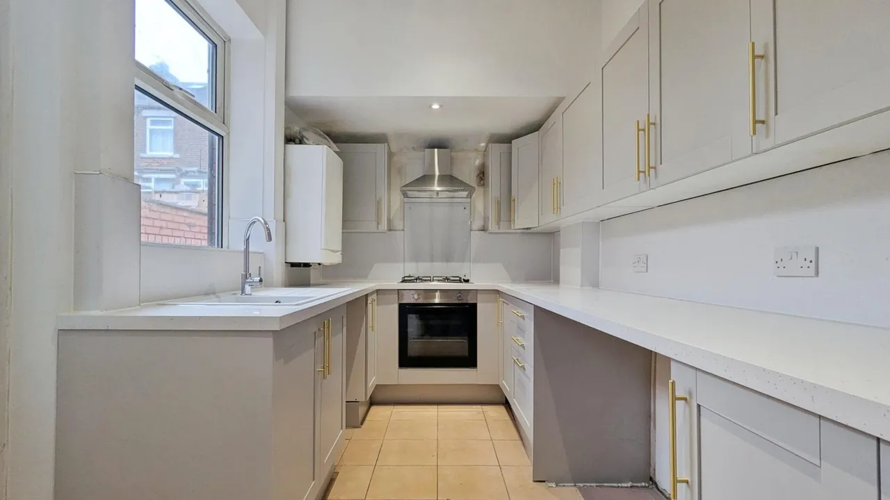 Verney Road, Royton, OL2, photo 4