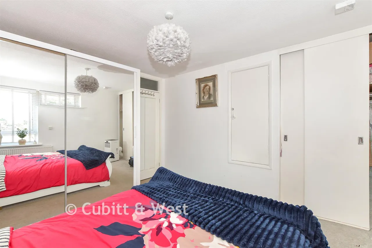 Bluebell Close, Haywards Heath, RH16, photo 8