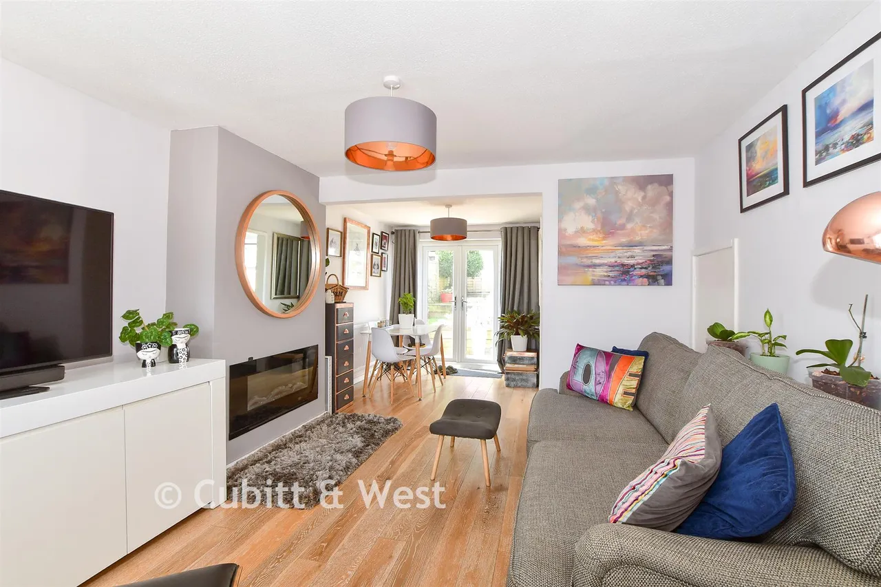 Bluebell Close, Haywards Heath, RH16, photo 3
