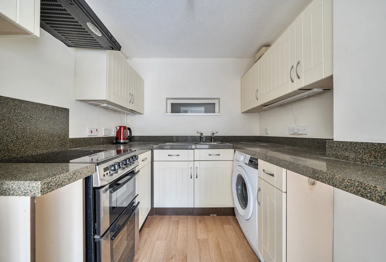 Sandhurst Road, Tunbridge Wells, TN2 3SW, photo 9