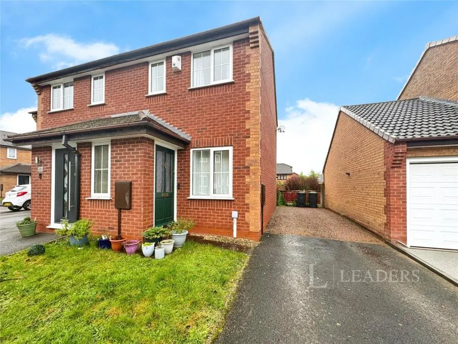 2 bed house to rent, Knowesley Close, Bromsgrove, B60