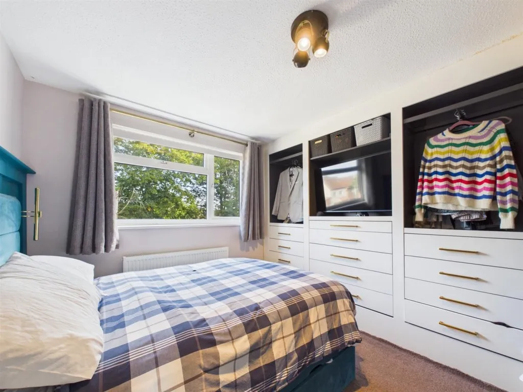 Thackeray End, Haydon Hill, photo 10