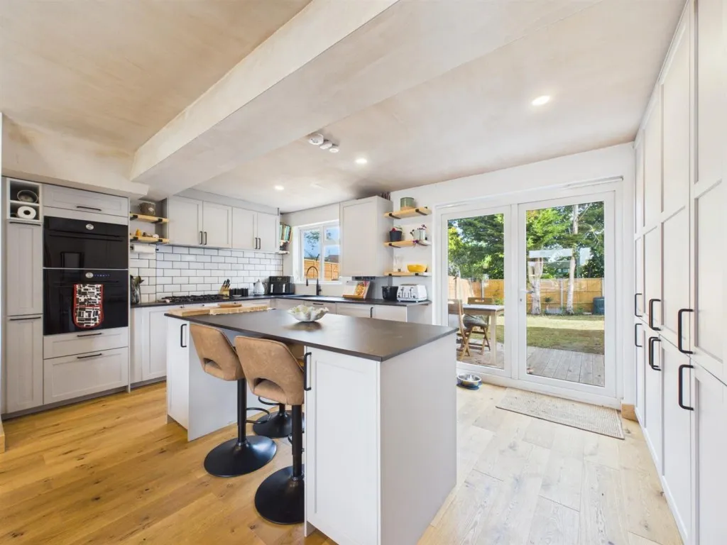 Thackeray End, Haydon Hill, photo 4