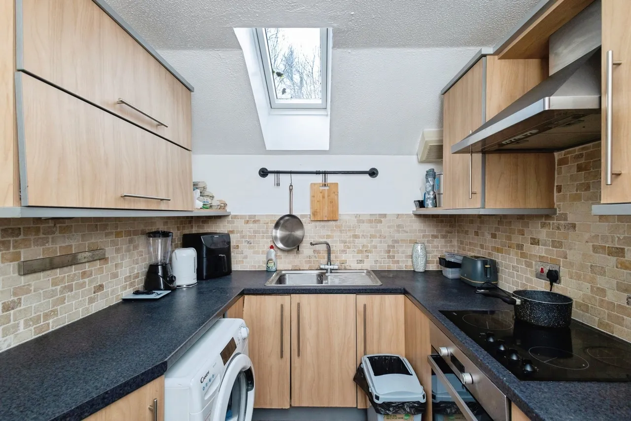 Oldham Road, Ashton-under-Lyne, Greater Manchester, OL7, photo 9