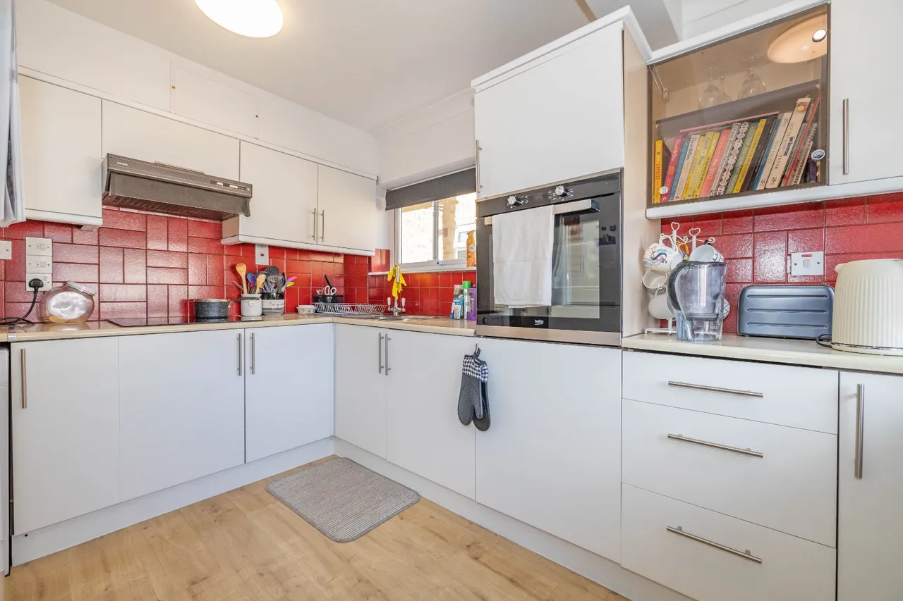 Westgate Close, Canterbury, CT2, photo 2